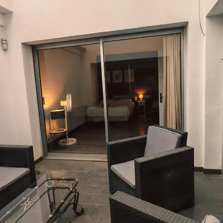 Vila Charmante Avec Piscine Privee *